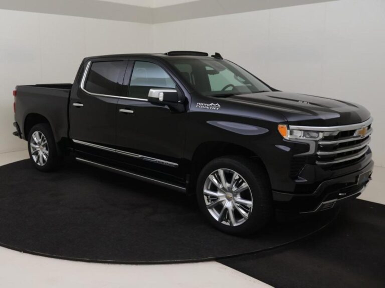 Chevrolet Silverado V8 6,2L HIGH COUNTRY - Image 02 (July 7, 2026)