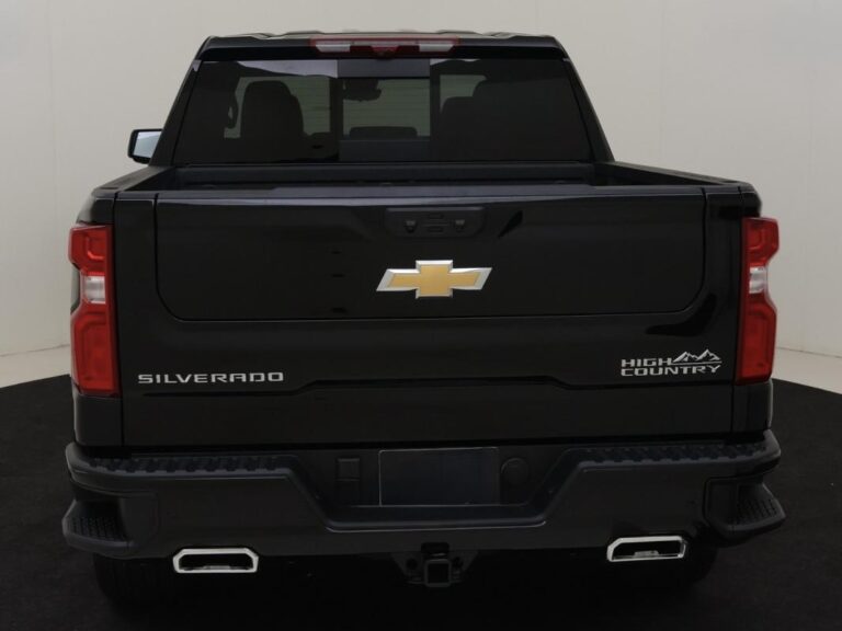 Chevrolet Silverado V8 6,2L HIGH COUNTRY - Image 06 (July 7, 2026)