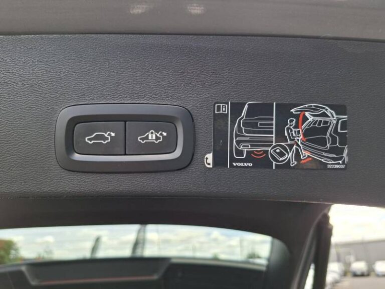 Volvo XC40 D3 AdBlue 150 ch Geartronic 8 Inscription - Image 10 (July 7, 2026)