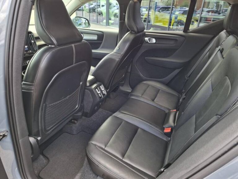 Volvo XC40 D3 AdBlue 150 ch Geartronic 8 Inscription - Image 11 (July 7, 2026)
