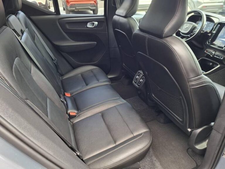 Volvo XC40 D3 AdBlue 150 ch Geartronic 8 Inscription - Image 12 (July 7, 2026)