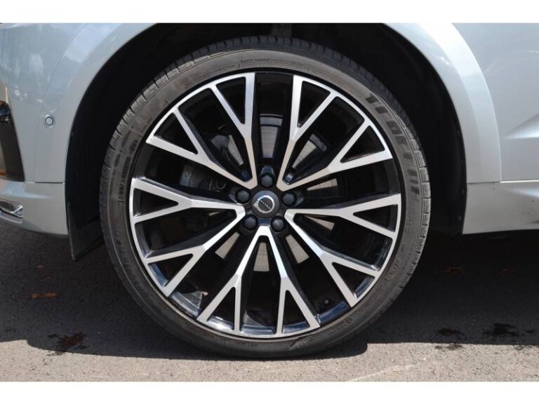 Volvo XC60 D4 AdBlue 190 ch Geartronic 8 R-Design - Image 05 (July 7, 2026)
