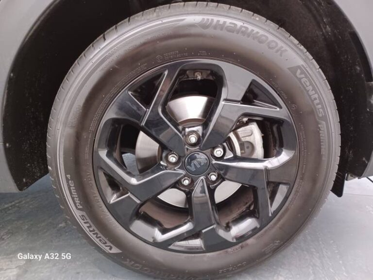 Kia Sportage 1.6 CRDi 136ch MHEV ISG DCT7 4×2 Black Edition - Image 18 (July 7, 2026)