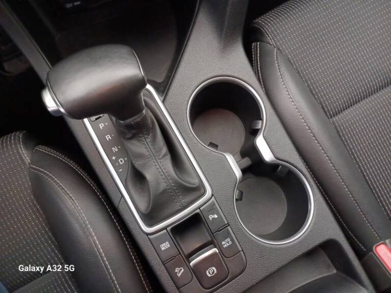 Kia Sportage 1.6 CRDi 136ch MHEV ISG DCT7 4×2 Black Edition - Image 20 (July 7, 2026)