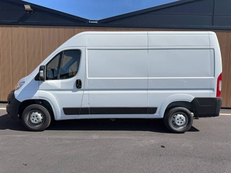 Opel Movano FGN 3.3T 140 BLUE HDI S&S - Image 02 (July 7, 2026)