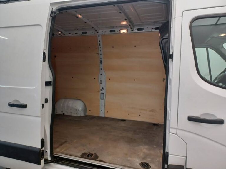 Nissan NV400 FOURGON 3.5T 2.3 DCI 135 OPTIMA - Image 15 (July 7, 2026)