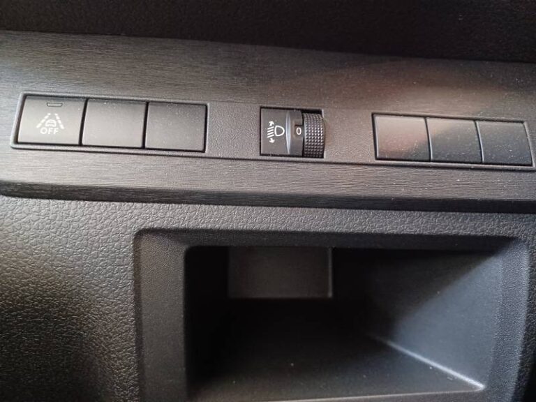 Opel Vivaro FOURGON FGN TAILLE M BLUEHDI 120 S&S BVM6 - Image 14 (July 7, 2026)