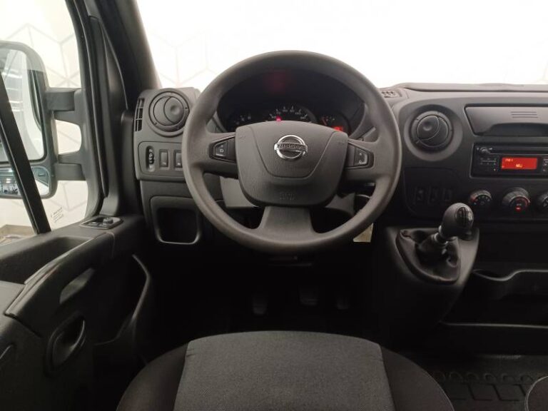 Nissan NV400 FOURGON 3.3T 2.3 DCI TT 145 S/S OPTIMA - Image 13 (July 7, 2026)