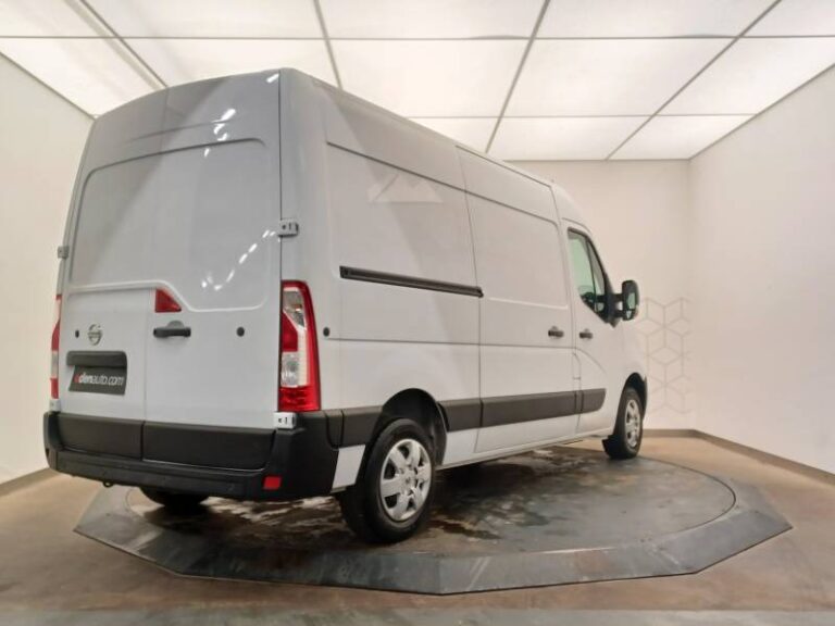 Nissan NV400 FOURGON 3.3T 2.3 DCI TT 145 S/S OPTIMA - Image 02 (July 7, 2026)