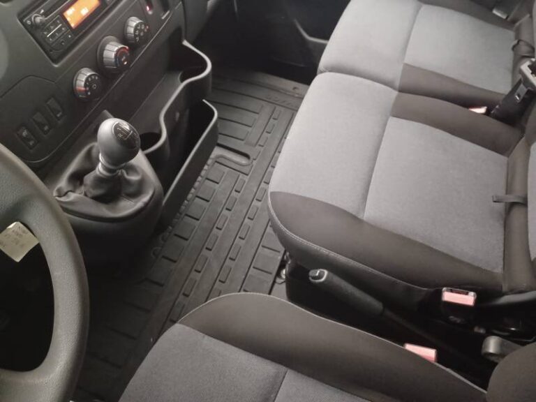 Nissan NV400 FOURGON 3.3T 2.3 DCI TT 145 S/S OPTIMA - Image 20 (July 7, 2026)