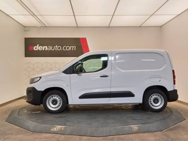 Opel Combo (30) CARGO M 650 KG BLUEHDI 100 S&S BVM6 - Image 02 (July 7, 2026)