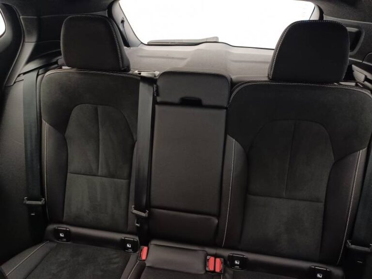Volvo XC40 T5 Recharge 180+82 ch DCT7 Ultimate - Image 15 (July 7, 2026)