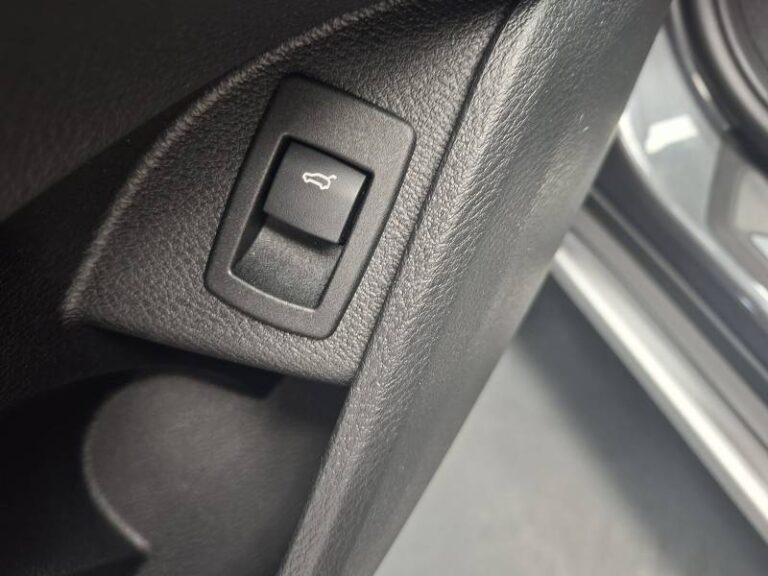 BMW X1 sDrive 18i 136 ch DKG7 xLine - Image 19 (July 7, 2026)