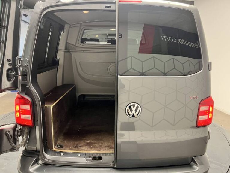 Volkswagen Transporter CHASSIS CABINE PROCAB L1 2.0 TDI 204 DSG7 BUSINESS LINE - Image 12 (July 7, 2026)