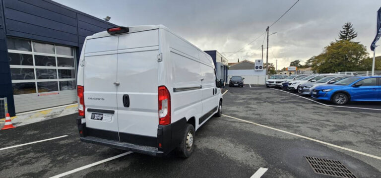 Fiat Ducato III 3.5 M H2 3.0 GNV 140 Pack Professional 4 portes (juil. 2019) (co2 234) - Image 06 (July 7, 2026)