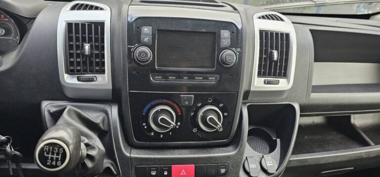 Fiat Ducato III 3.5 M H2 3.0 GNV 140 Pack Professional 4 portes (juil. 2019) (co2 234) - Image 09 (July 7, 2026)