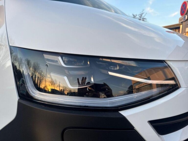 Volkswagen Transporter E VAN (64KWH/210KW) L1 - Image 14 (July 7, 2026)