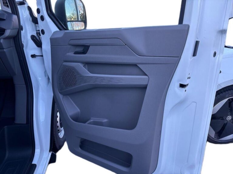 Volkswagen Transporter VAN TDI 170 CH BVA8 4M L1 - Image 16 (July 7, 2026)
