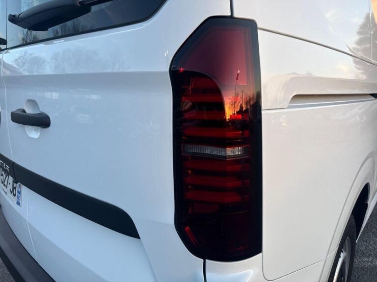 Volkswagen Transporter E VAN (64KWH/210KW) L1 - Image 19 (July 7, 2026)