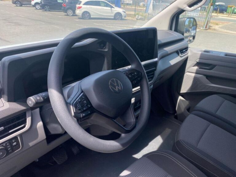Volkswagen Transporter VAN TDI 150 CH BVA8 L1 - Image 10 (July 7, 2026)