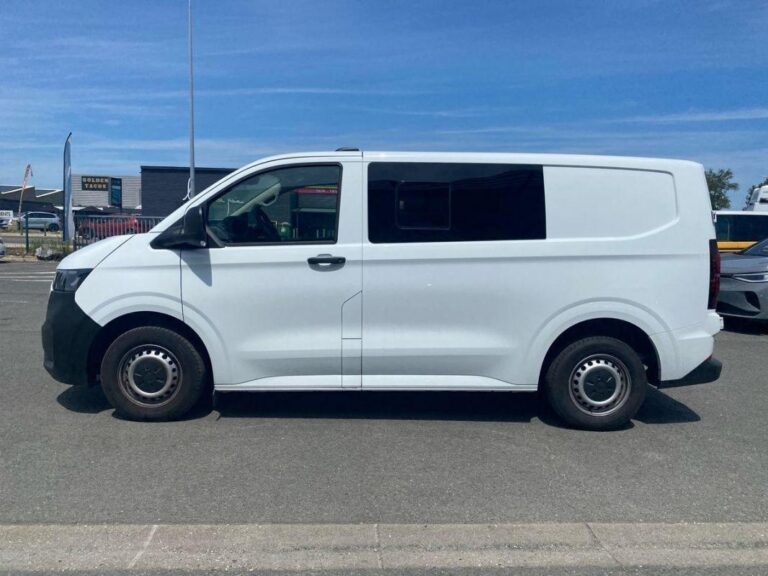 Volkswagen Transporter VAN TDI 150 CH BVA8 L1 - Image 02 (July 7, 2026)