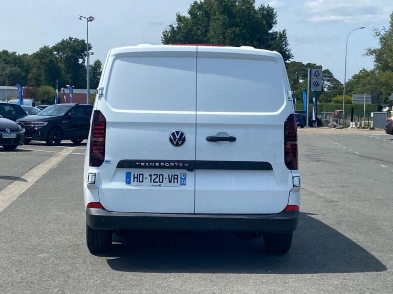 Volkswagen Transporter VAN TDI 150 CH BVA8 L1 - Image 04 (July 7, 2026)