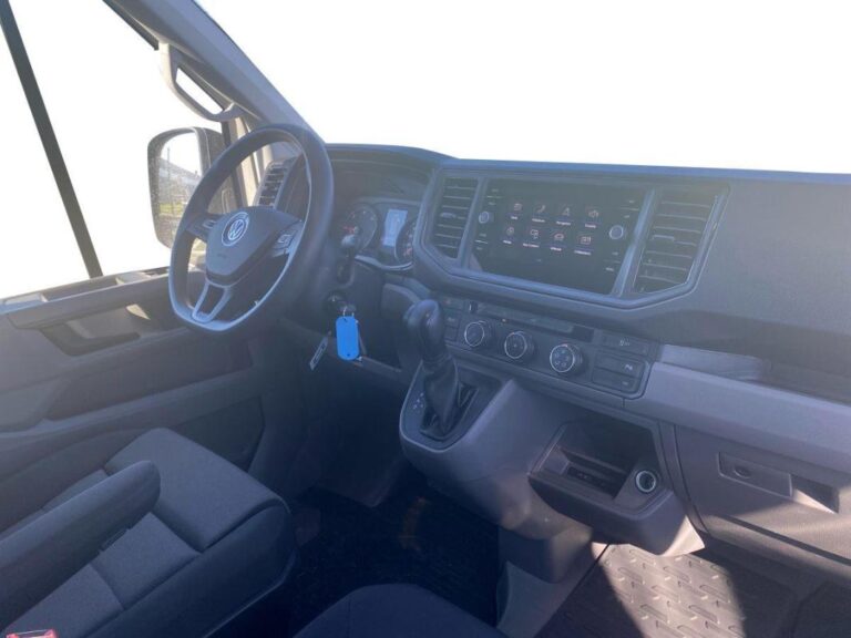 Volkswagen Crafter VAN 35 2.0 TDI 140 CH BVA BUSINESS - Image 10 (July 7, 2026)