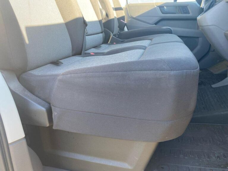 Volkswagen Crafter VAN 35 2.0 TDI 140 CH BVA BUSINESS - Image 14 (July 7, 2026)