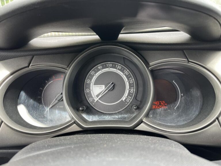 Citroën C3 STE 2 PLACES HDI 70- pas de TVA récupérable – MOTEUR REMPLACE 46848KMS GARANTIE 12 MOIS DISPONIBLE SUITE - Image 16 (July 7, 2026)