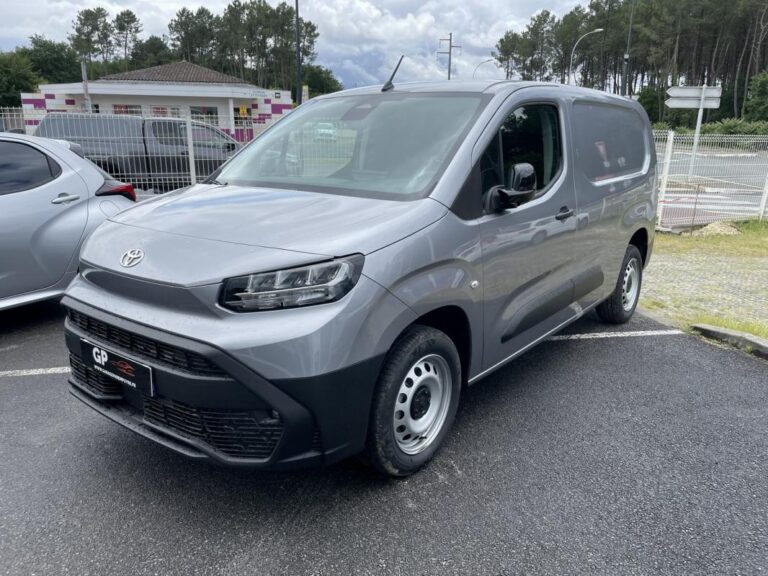 Toyota Proace City LONG D4D 130 BOITE AUTOMATIQUE – GARANTIE TOYOTA 3 ANS NEUF - Image 01 (July 7, 2026)