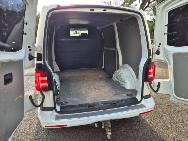 Volkswagen Transporter 2.0 TDI BUSINESS LINE DSG7 GARANTIE 12 MOIS - Image 10 (July 7, 2026)