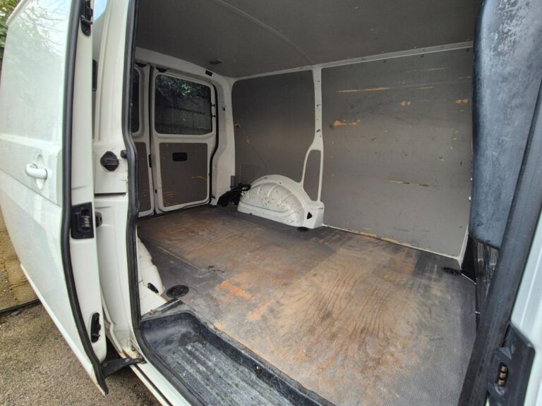 Volkswagen Transporter 2.0 TDI BUSINESS LINE DSG7 GARANTIE 12 MOIS - Image 09 (July 7, 2026)