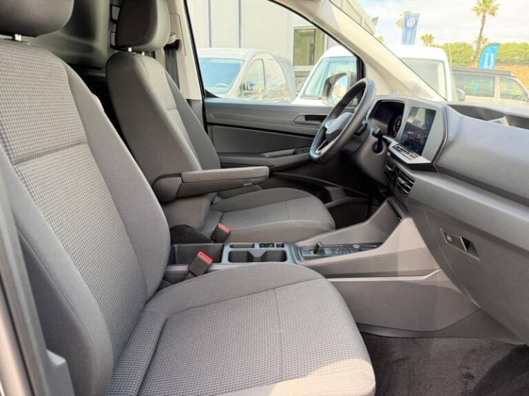 Volkswagen Caddy (30) CARGO 1.5 TSI 116 DSG7 BUSINESS - Image 06 (July 7, 2026)