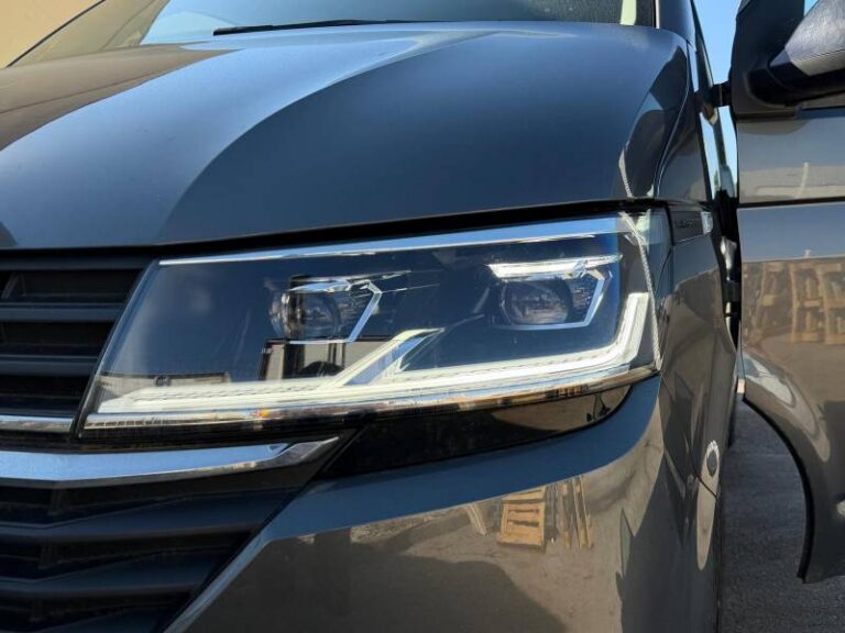 Volkswagen Transporter CHASSIS CABINE 6.1 PROCAB 2.0 TDI 204 DSG7 EDITION - Image 09 (July 7, 2026)