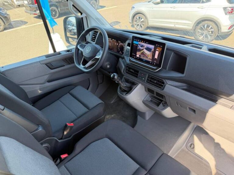 Volkswagen Crafter FOURGON VAN 30 2.0 TDI 140 CH BUSINESS - Image 06 (July 7, 2026)
