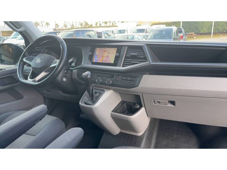 Volkswagen Transporter FOURGON 6.1 VAN 2.0 TDI 204 DSG7 4MOTION EDITION - Image 06 (July 7, 2026)