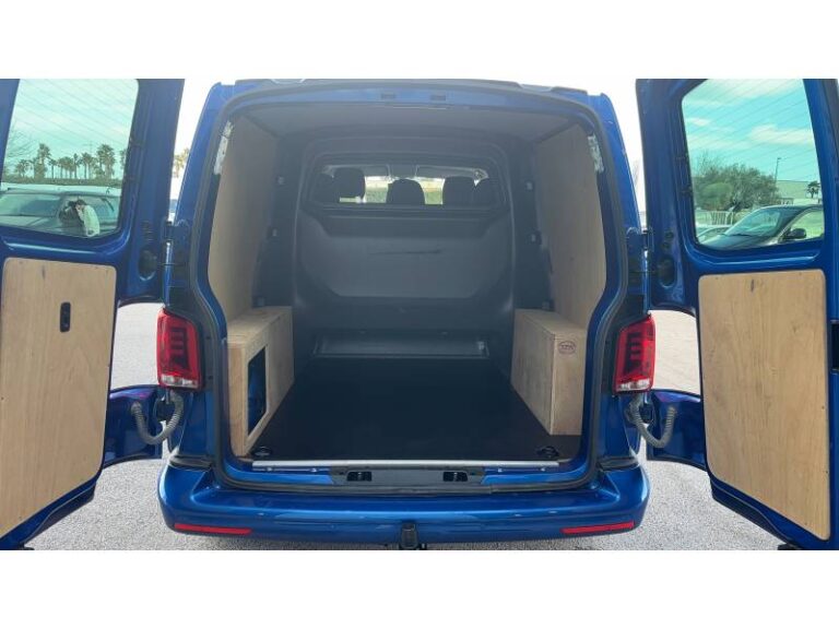 Volkswagen Transporter FOURGON 6.1 VAN 2.0 TDI 204 DSG7 4MOTION EDITION - Image 08 (July 7, 2026)
