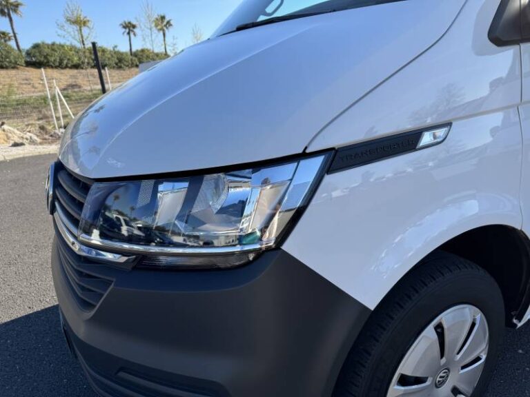 Volkswagen Transporter FOURGON 6.1 VAN 2.0 TDI 150 DSG7 BUSINESS - Image 03 (July 7, 2026)