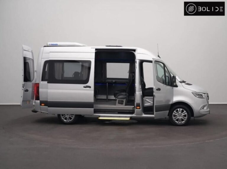 Mercedes Sprinter TOURER BENZ 319 CDI, 10 PLACES, WEBASTO, TV, MINIBUS, TAXI VIP - Image 01 (July 7, 2026)