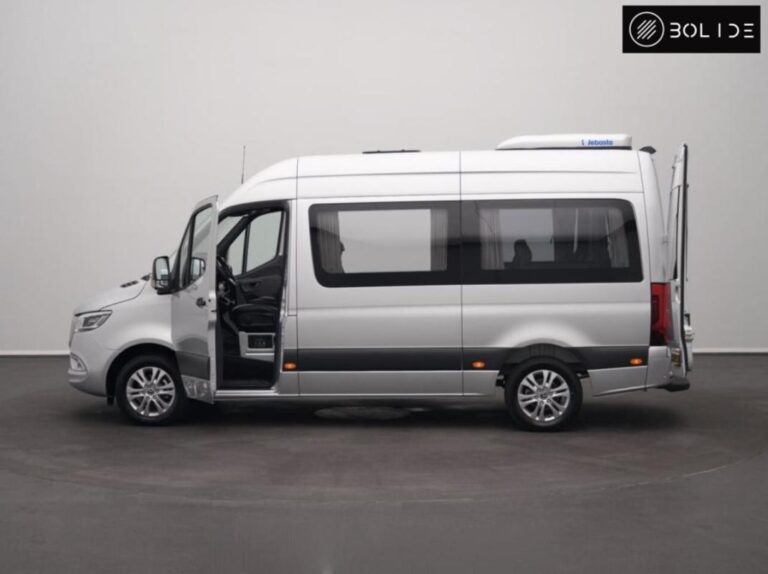 Mercedes Sprinter TOURER BENZ 319 CDI, 10 PLACES, WEBASTO, TV, MINIBUS, TAXI VIP - Image 12 (July 7, 2026)