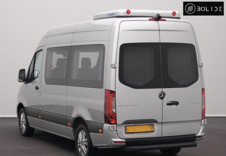 Mercedes Sprinter TOURER BENZ 319 CDI, 10 PLACES, WEBASTO, TV, MINIBUS, TAXI VIP - Image 05 (July 7, 2026)