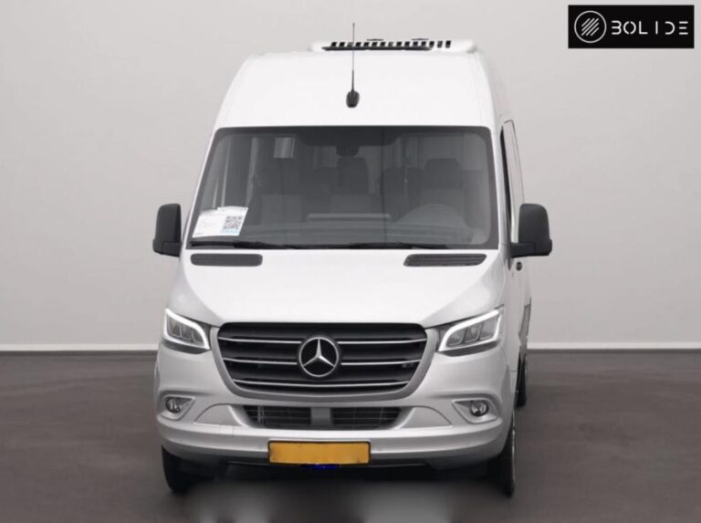Mercedes Sprinter TOURER BENZ 319 CDI, 10 PLACES, WEBASTO, TV, MINIBUS, TAXI VIP - Image 06 (July 7, 2026)