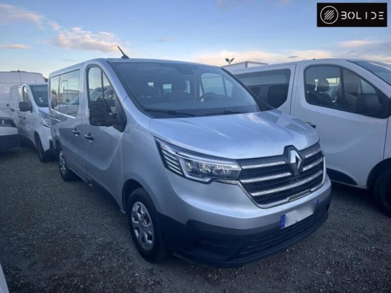 Renault Trafic 9 PLACES L1 dCi 150 ZEN - Image 02 (July 7, 2026)