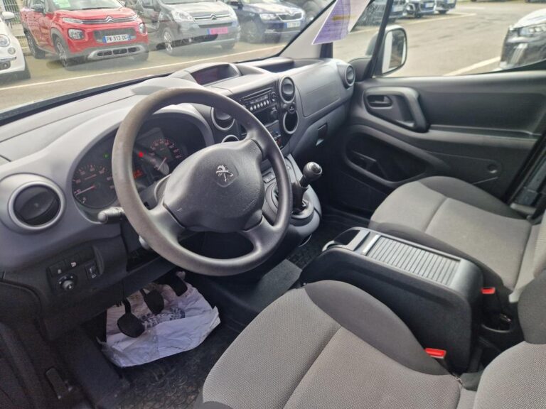 Peugeot Partner FGN STANDARD 1.6 BLUEHDI BVM5 650 KG 75 - Image 05 (July 7, 2026)