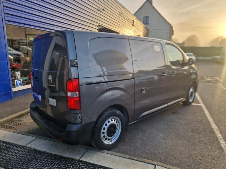 Peugeot Expert FGN STANDARD L2 2.0 BLUEHDI PREM BVA6 180 - Image 02 (July 7, 2026)