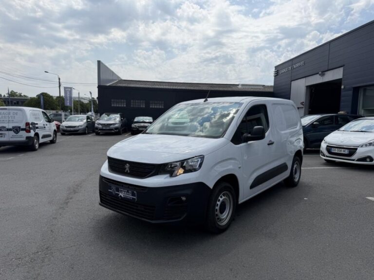 Peugeot Partner III Taille M 650kg BlueHDi 100 S&S BVM6 - Image 02 (July 7, 2026)