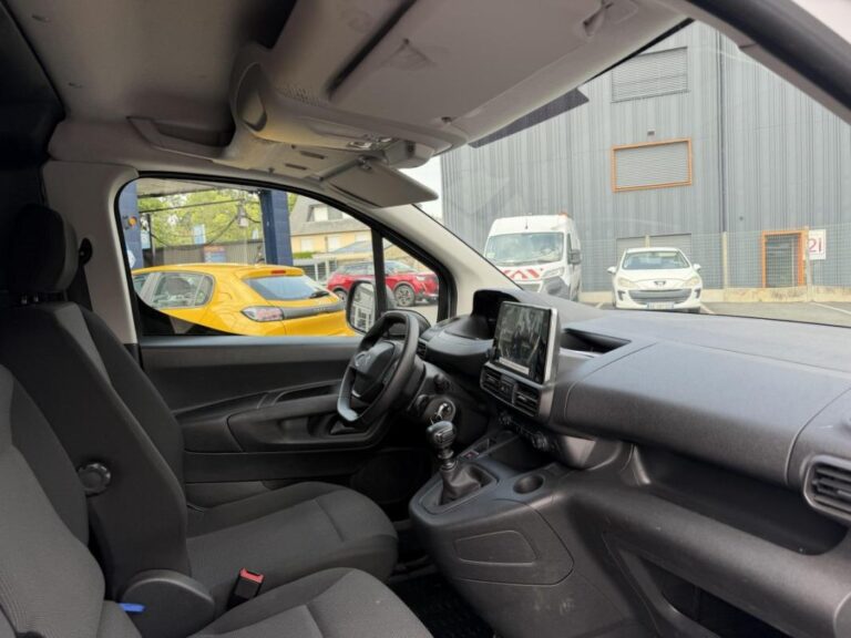 Peugeot Partner III Taille M 650kg BlueHDi 100 S&S BVM6 - Image 06 (July 7, 2026)