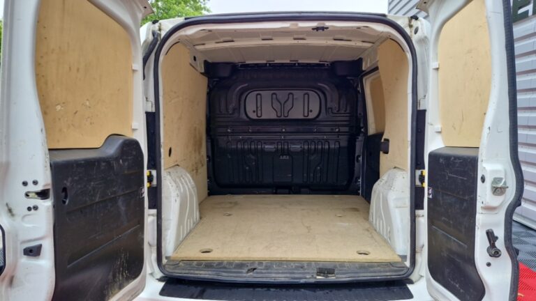 Fiat Doblo Cargo FT 1.6 MULTIJET 105 PRO LOUNGE - Image 11 (July 7, 2026)