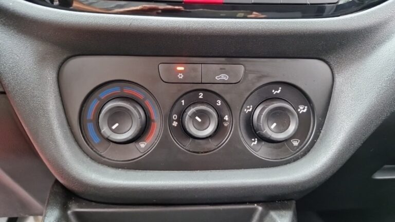 Fiat Doblo Cargo FT 1.6 MULTIJET 105 PRO LOUNGE - Image 17 (July 7, 2026)