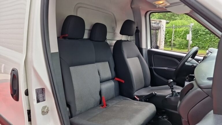 Fiat Doblo Cargo FT 1.6 MULTIJET 105 PRO LOUNGE - Image 07 (July 7, 2026)